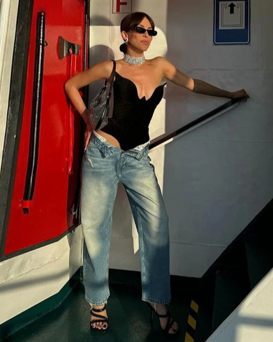 Athenia | Rugloze Vlindertop