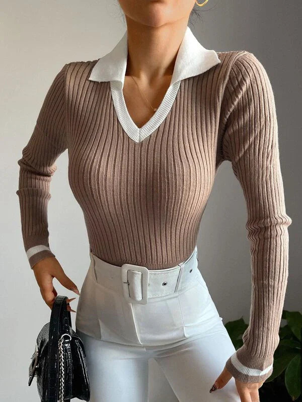 Belle Couture | Camel trui met contrasterende kraag
