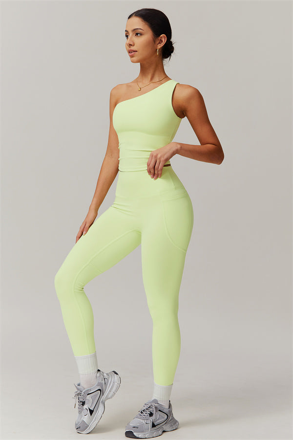 Nola | One-shoulder sporttop