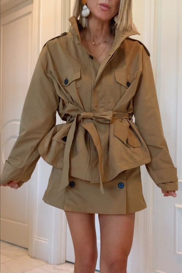 Romy | Cropped Trenchcoat met Epauletten