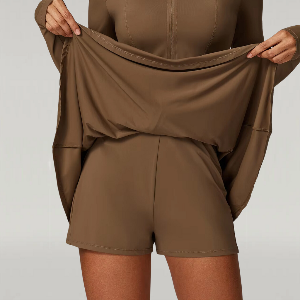 Jessie | Tweedelige sportset met sportvest en sportrokje