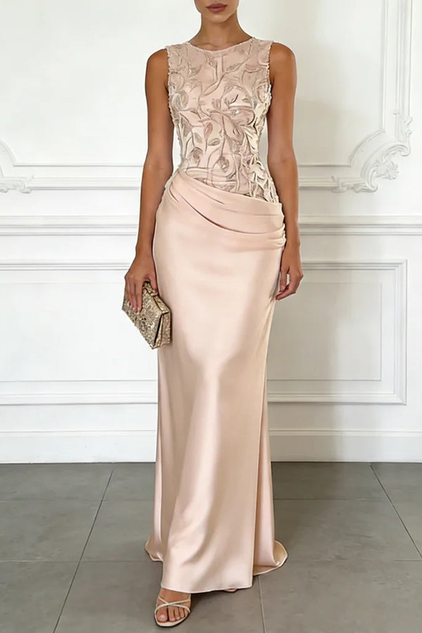 Vera | Satijnen maxi jurk met mesh borduursel en rimpeldetails