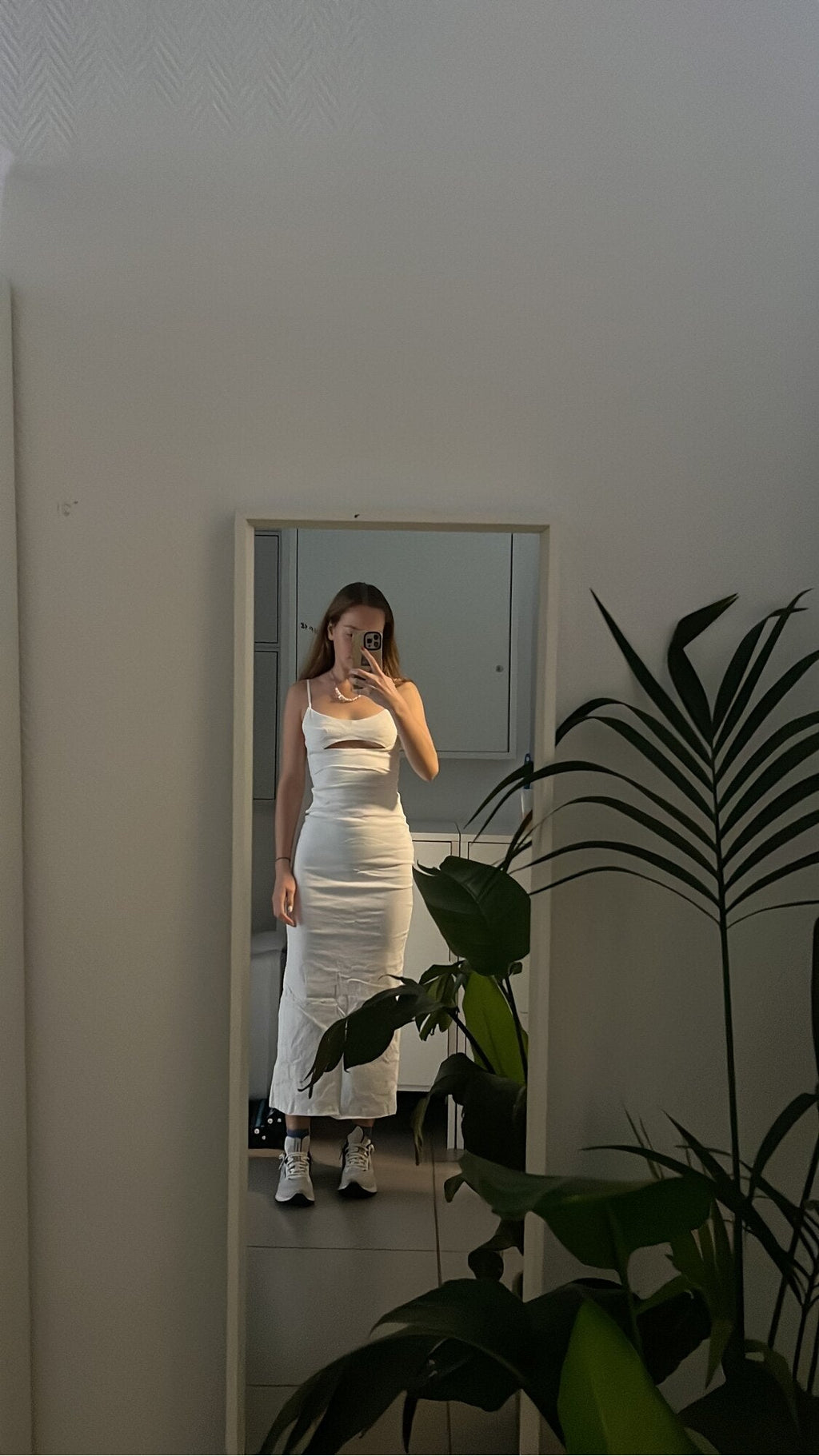 Evie | Rugloze Midi-Jurk met Spaghettibandjes