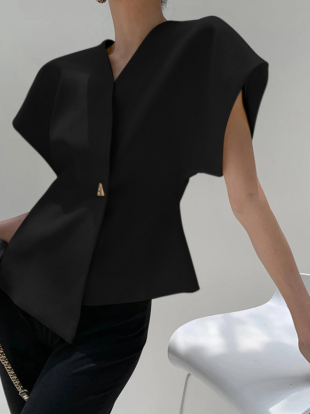 Tamsin | V-Hals Blouse met Knopen