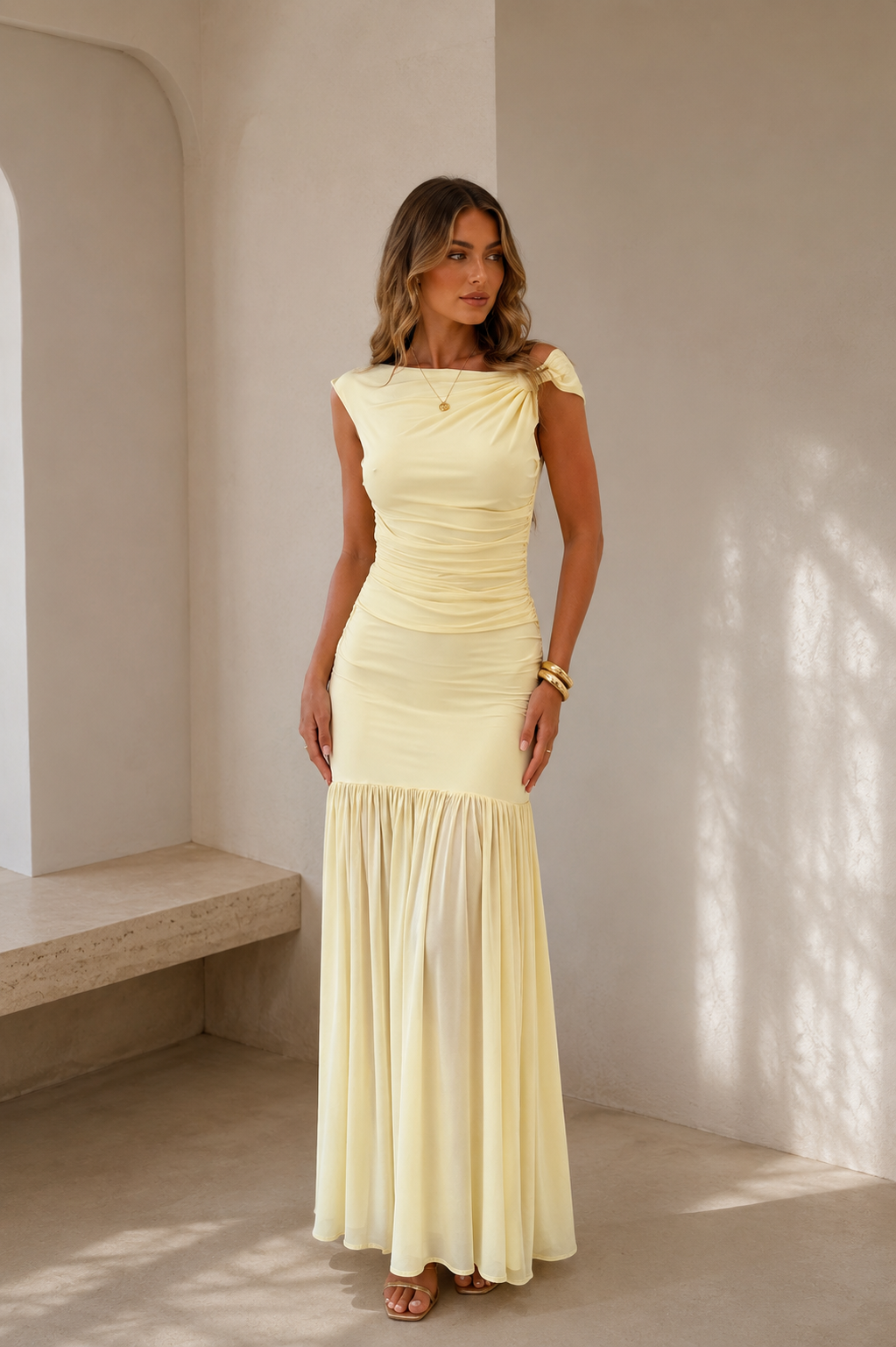 Ellie | Maxi one shoulder jurk met gedrapeerde taille