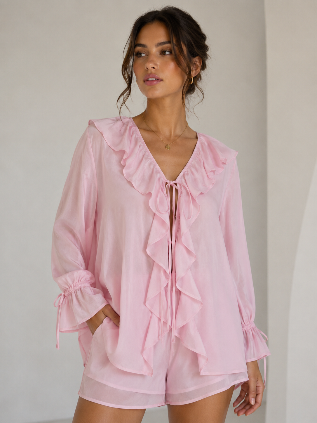Mary | Tweedelige ruffle set blouse en short
