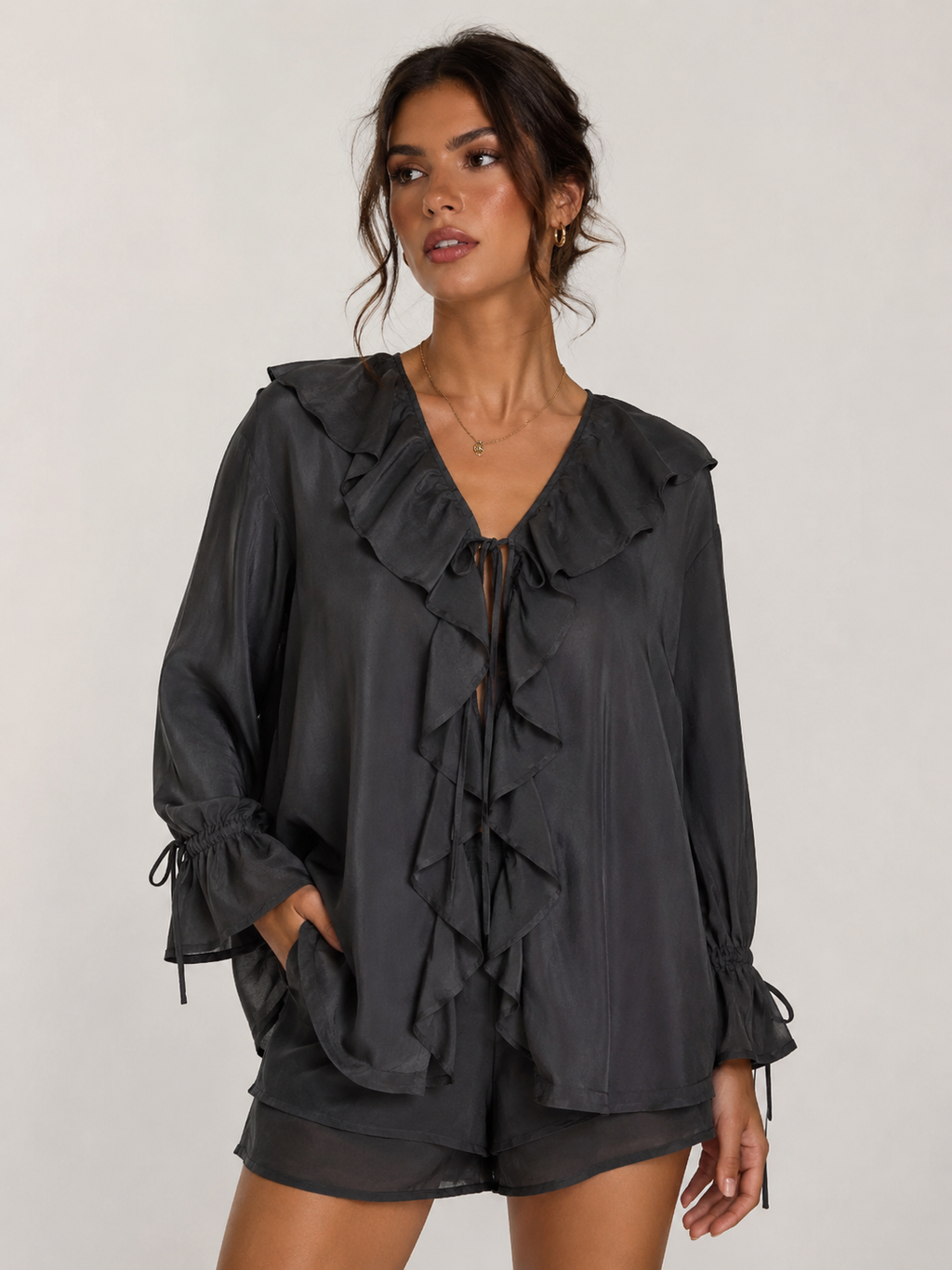 Mary | Tweedelige ruffle set blouse en short