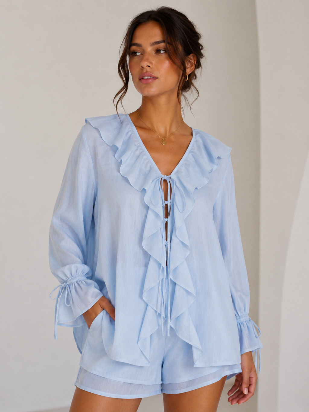 Mary | Tweedelige ruffle set blouse en short