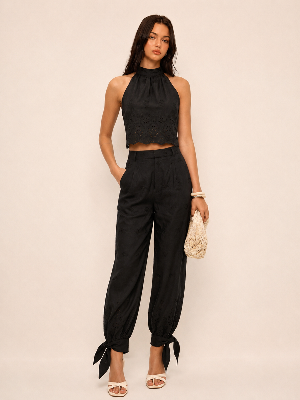 Nora | Katoenen set met haltertop en strikdetails