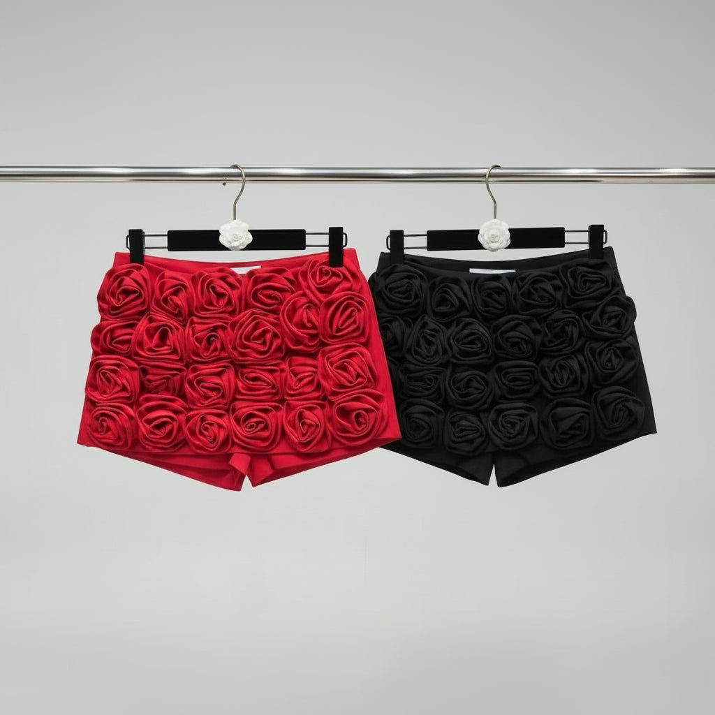 Meike | Short met rozenapplicaties