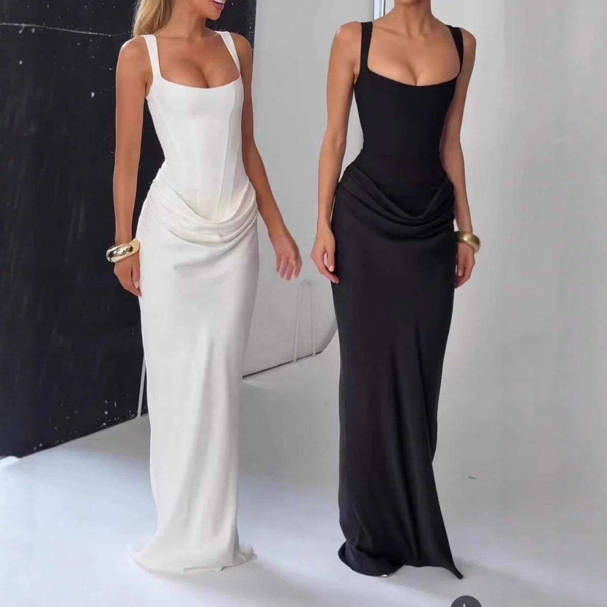 Nadia | Satijnen geplooide camisole jurk met strikdetail