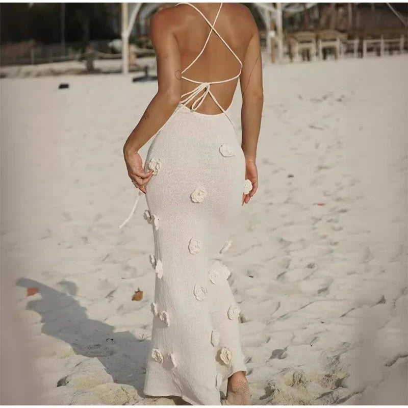 Bella | Rugloze Doorzichtige Jurk met bloem details