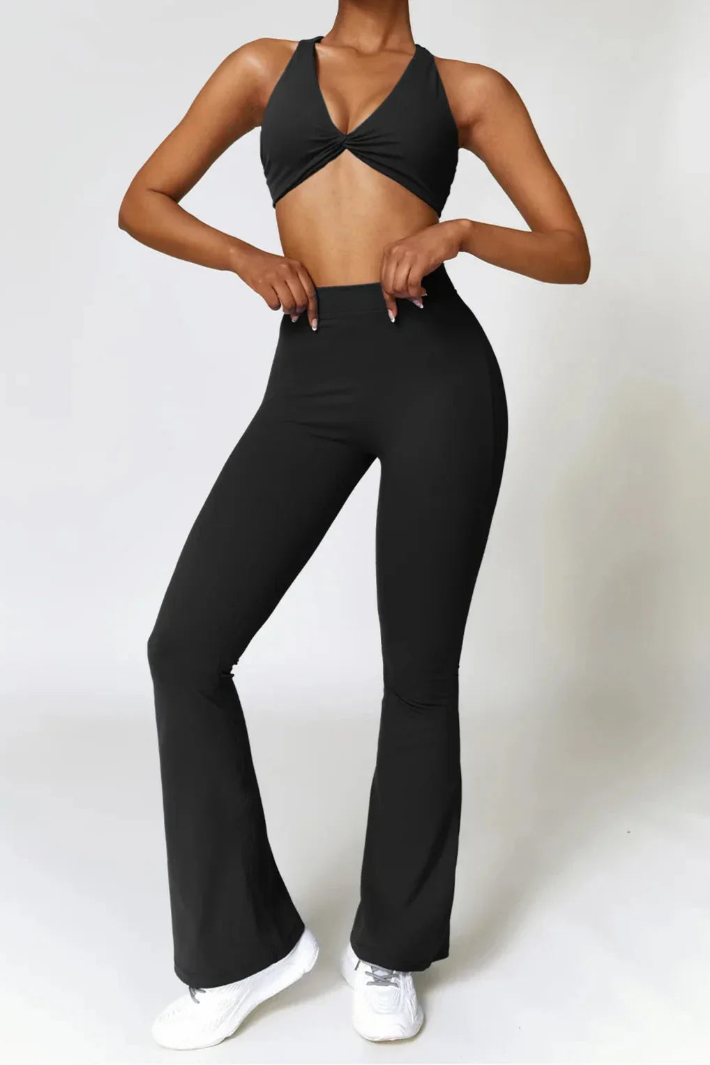 Eline | Flare legging en twist crop topset