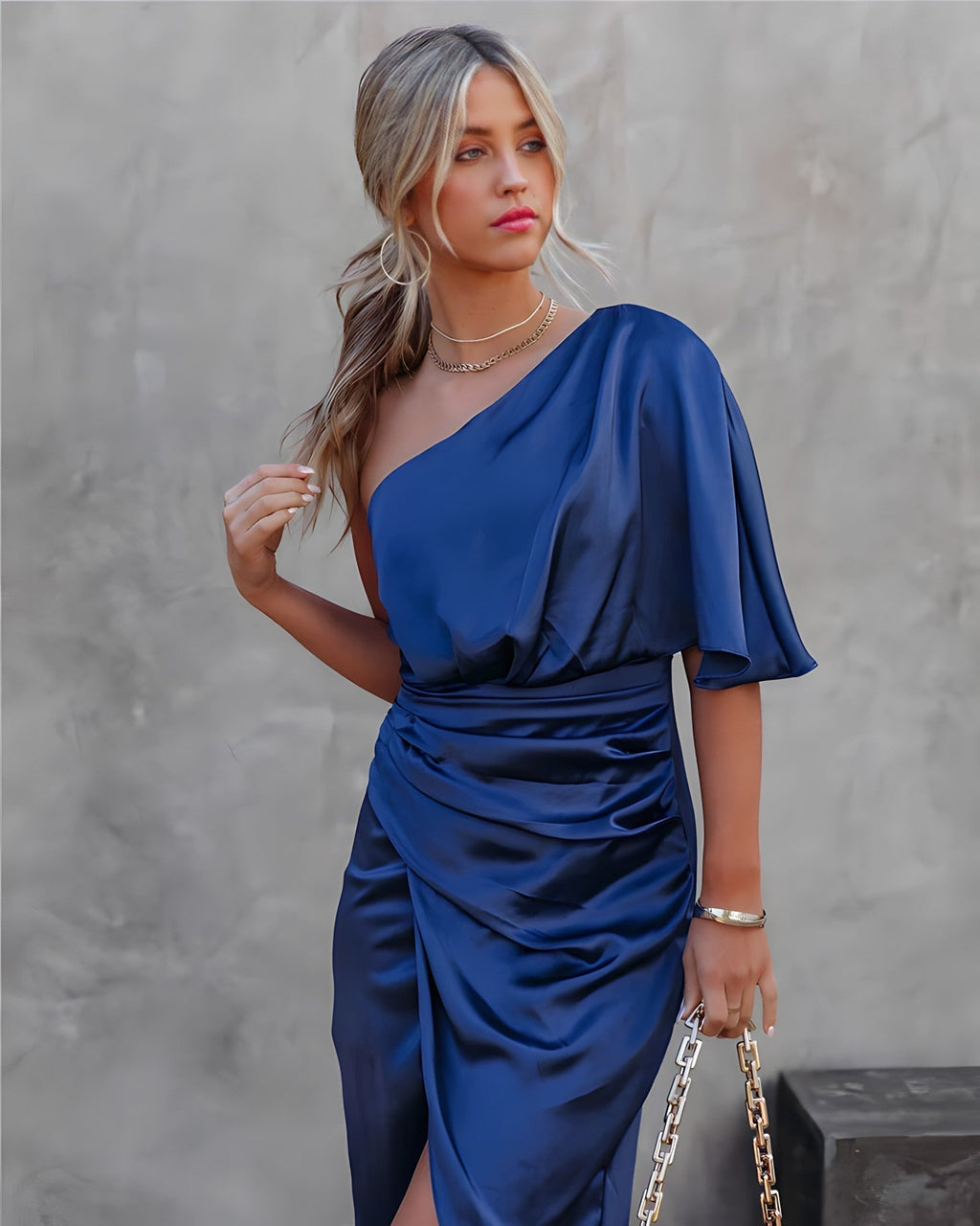 Emé | Satijnen one-shoulder maxi jurk