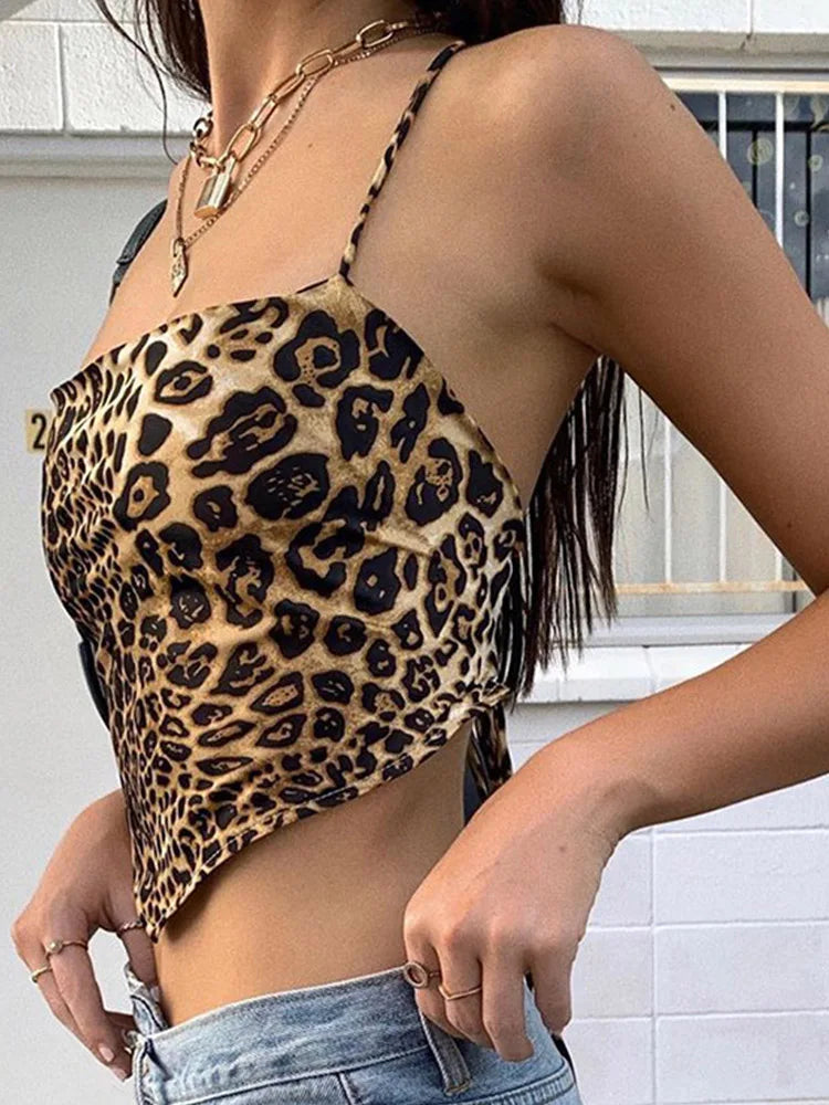 Tara | Rugloze Crop Top met panterprint