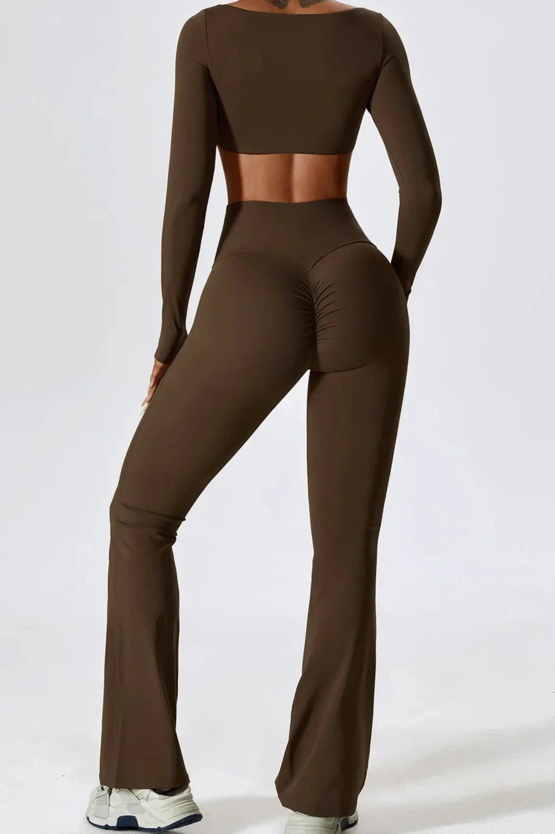 Sara | Sportset met longsleeve crop top en flared legging