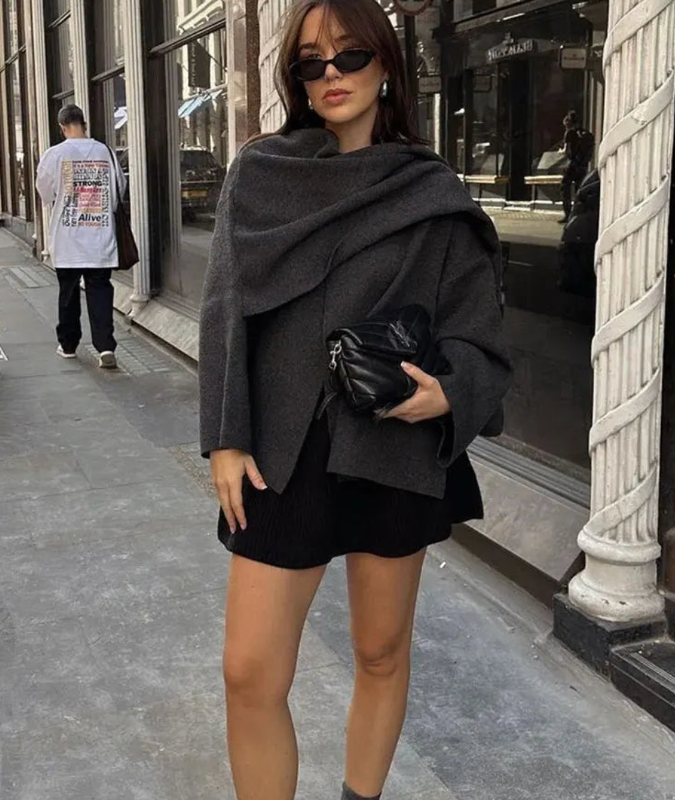 Cozy | Oversized Jas met Vaste Sjaal