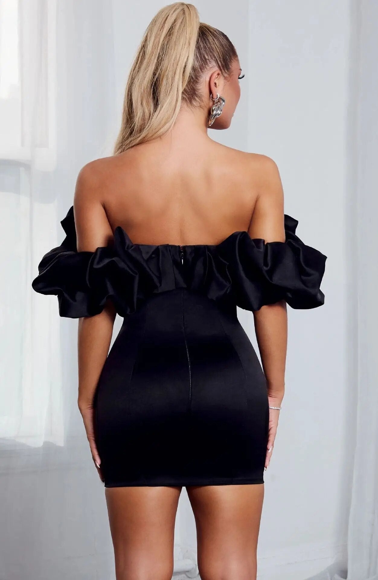 Sasha | Elegante Halslijn Jurk