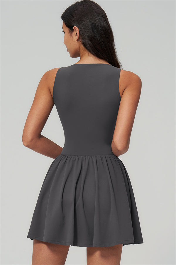 Vivienne | Tennisjurk met V-Hals
