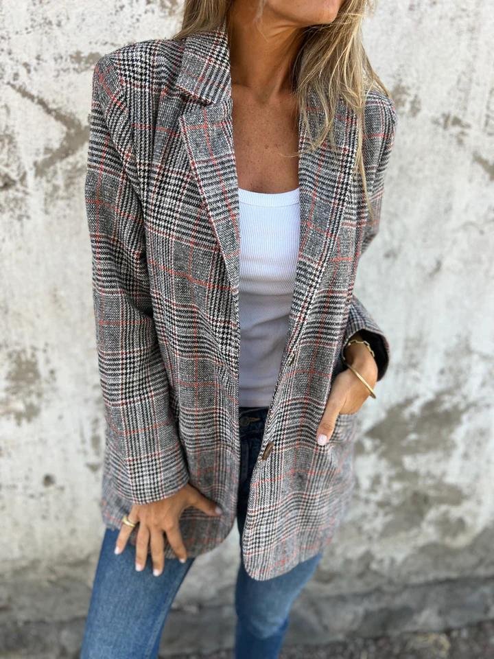 Flaire | Geruite winterblazer voor dames