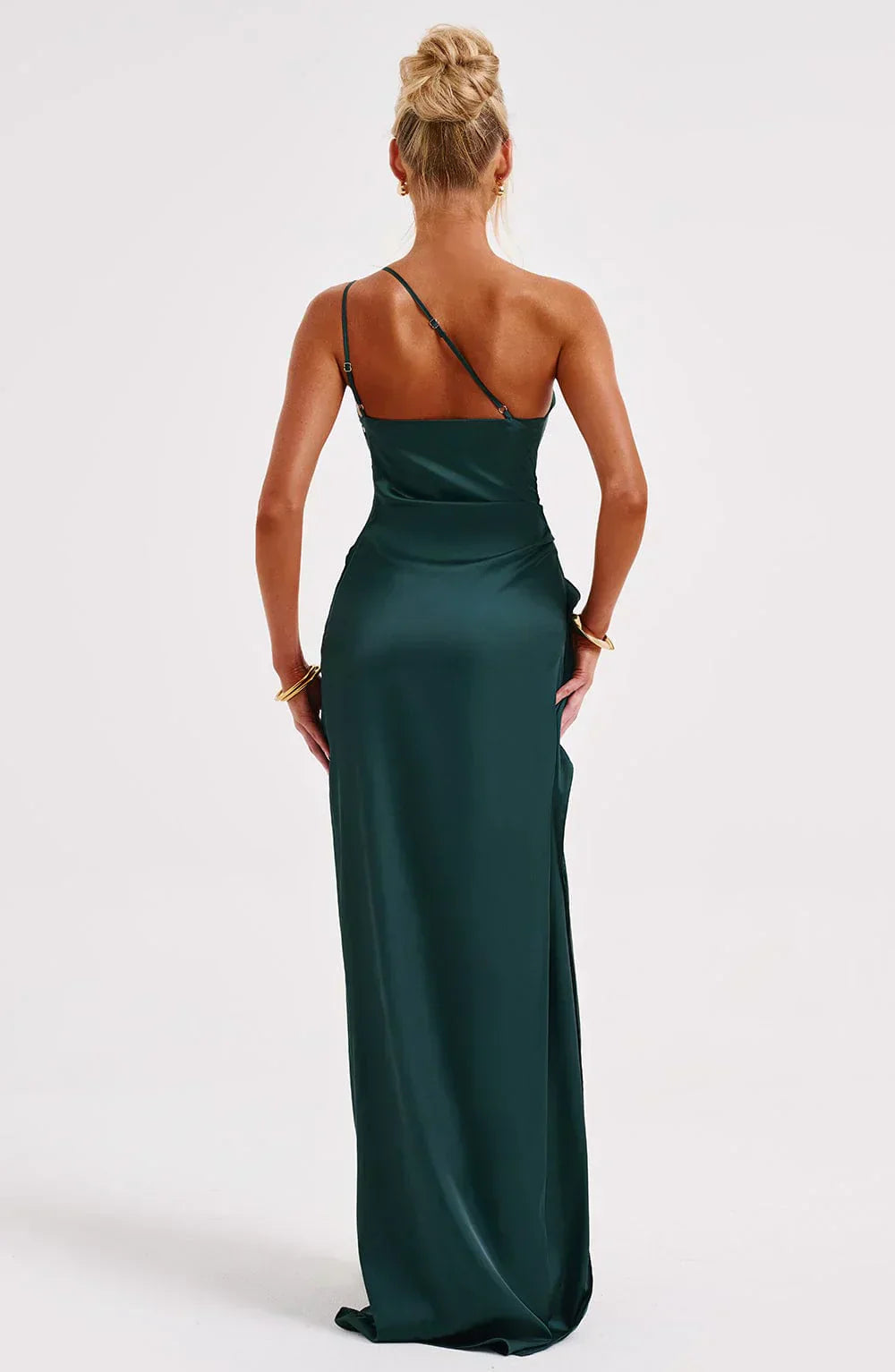 Vera | Satijnen one-shoulder maxi jurk met split