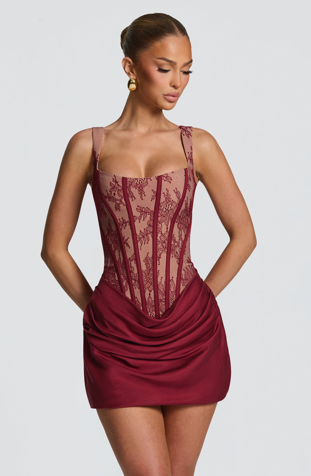 Carmen | Mini jurk met gestructureerd crêpe lijfje