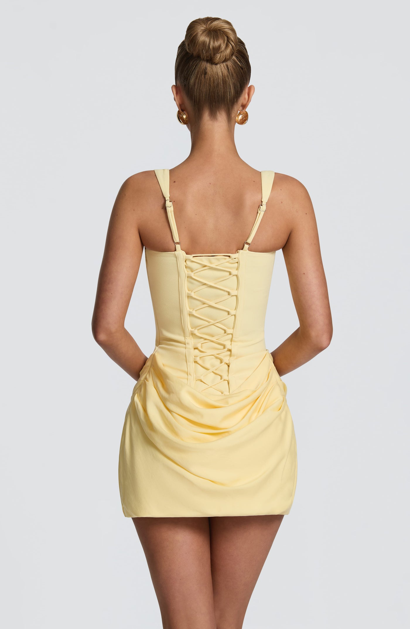 Carmen | Mini jurk met gestructureerd crêpe lijfje