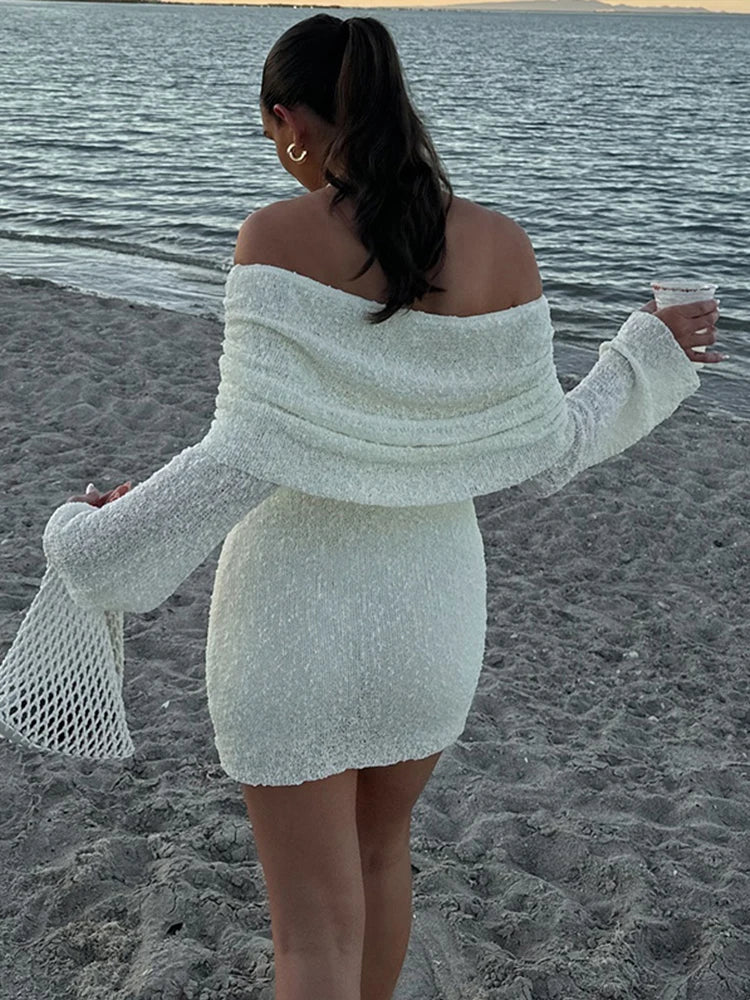 Eva | Off-shoulder minijurk met trompetmouwen