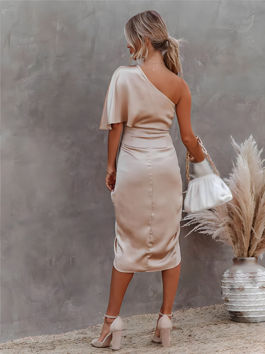 Emé | Satijnen one-shoulder maxi jurk
