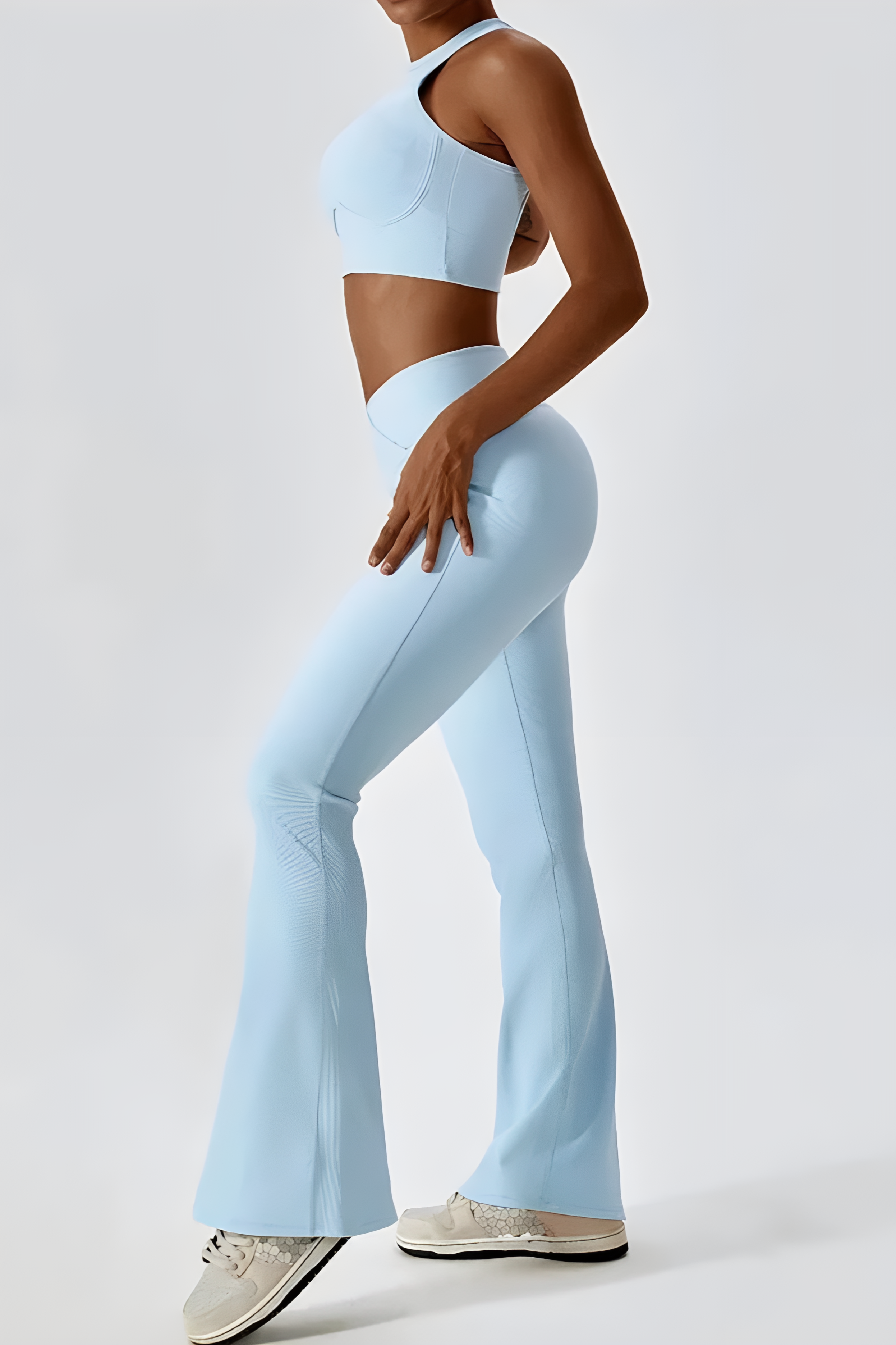 Jet | Sportset met haltertop en flared legging