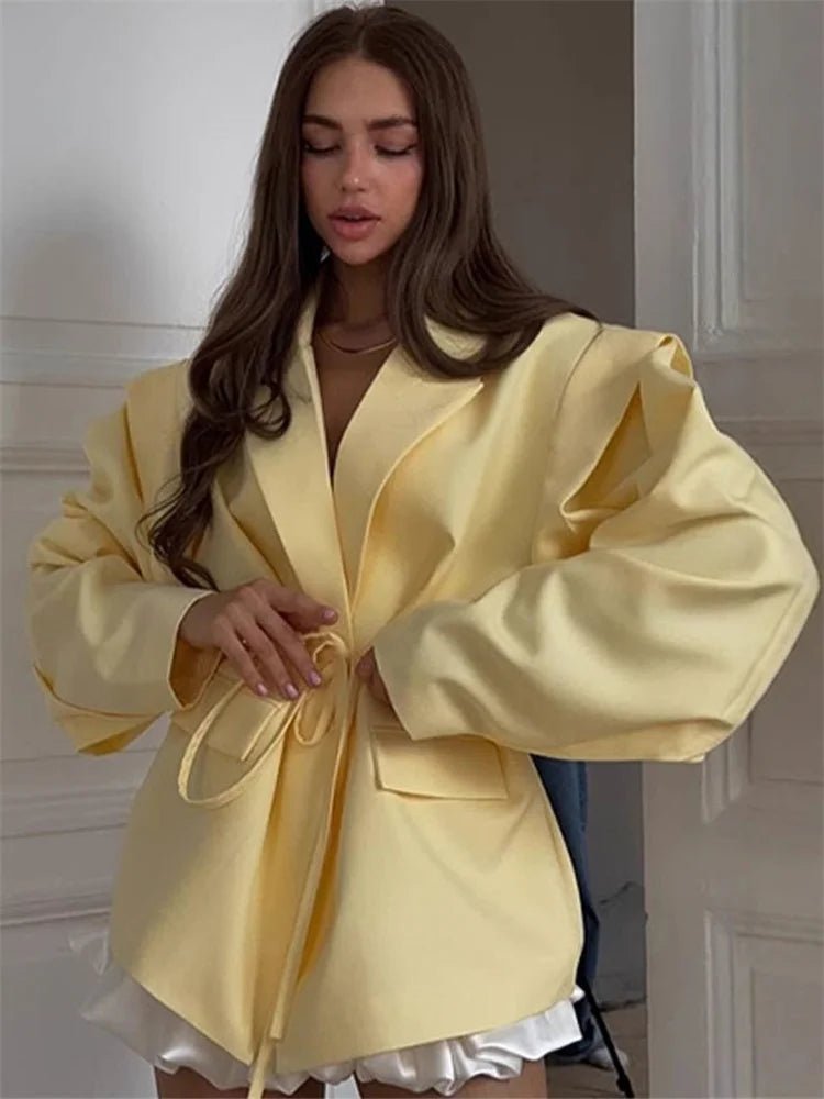 Odessa | Getailleerde Blazer met Ceintuur