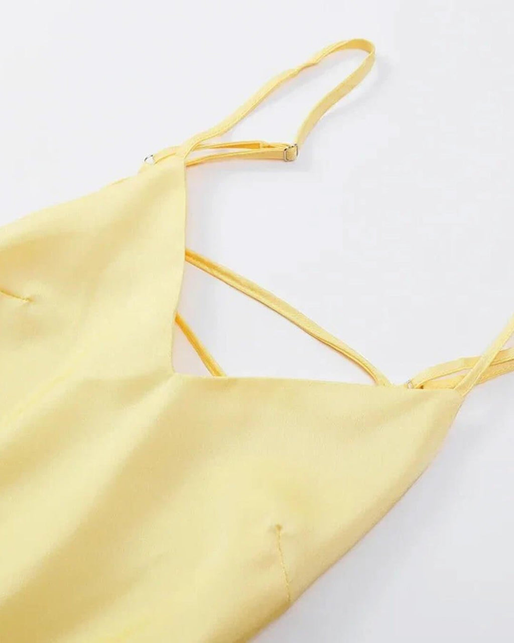Kirra Satijnen Rugloze Maxi Jurk