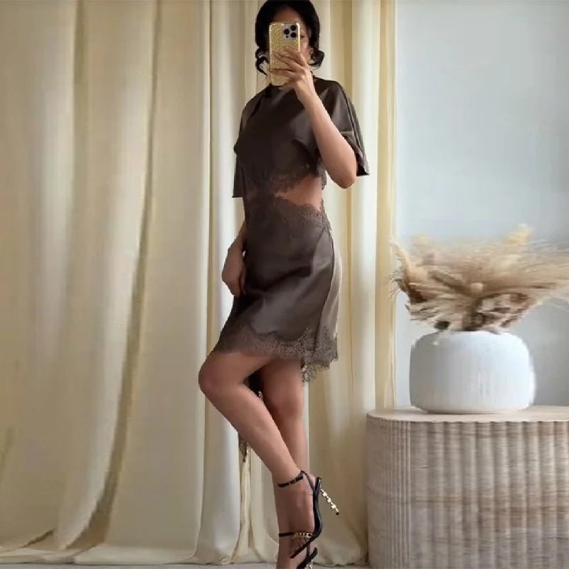 Bianca | Cut Out Satijnen Mini Jurk