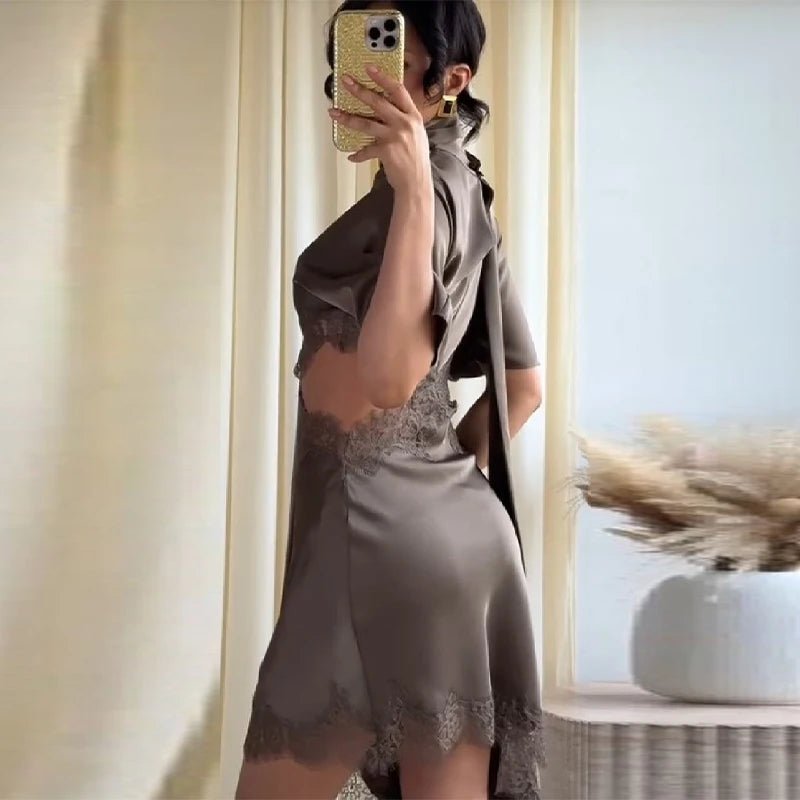 Bianca | Cut Out Satijnen Mini Jurk
