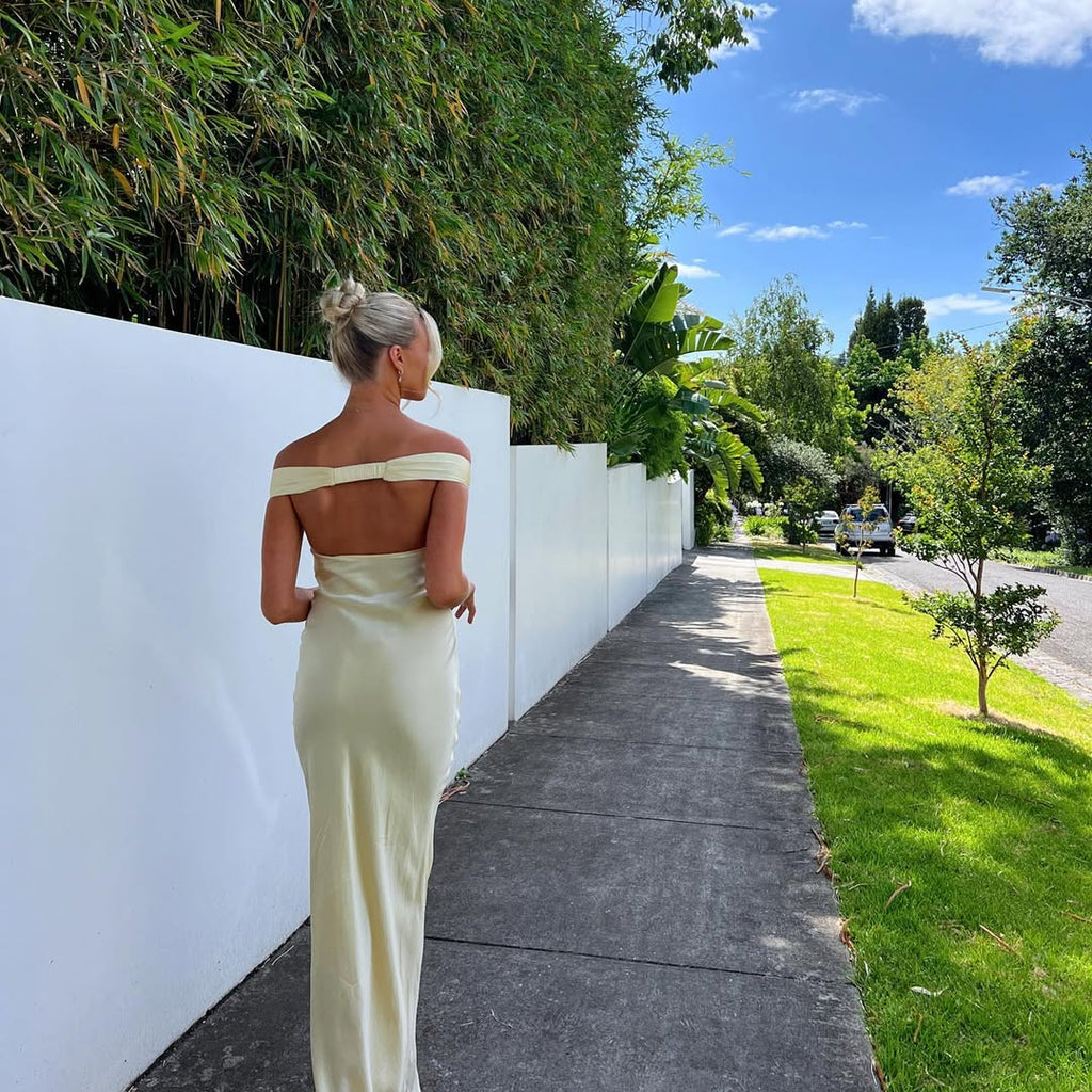 Serene | Rugloze Satijnen Maxi Jurk