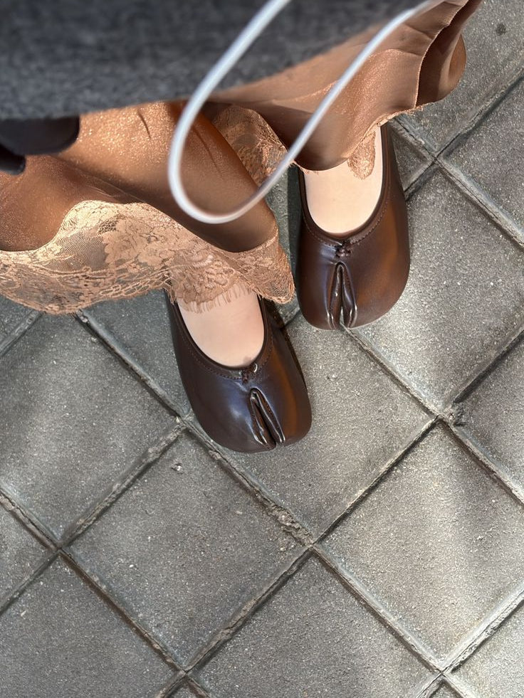 Elizabeth | Split Toe Ballet Flats