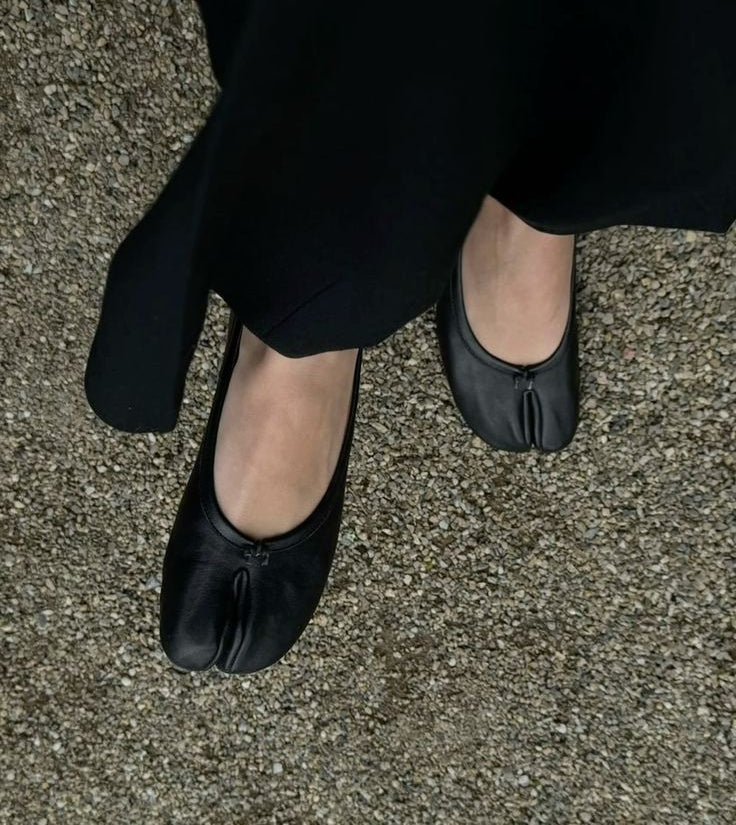 Elizabeth | Split Toe Ballet Flats