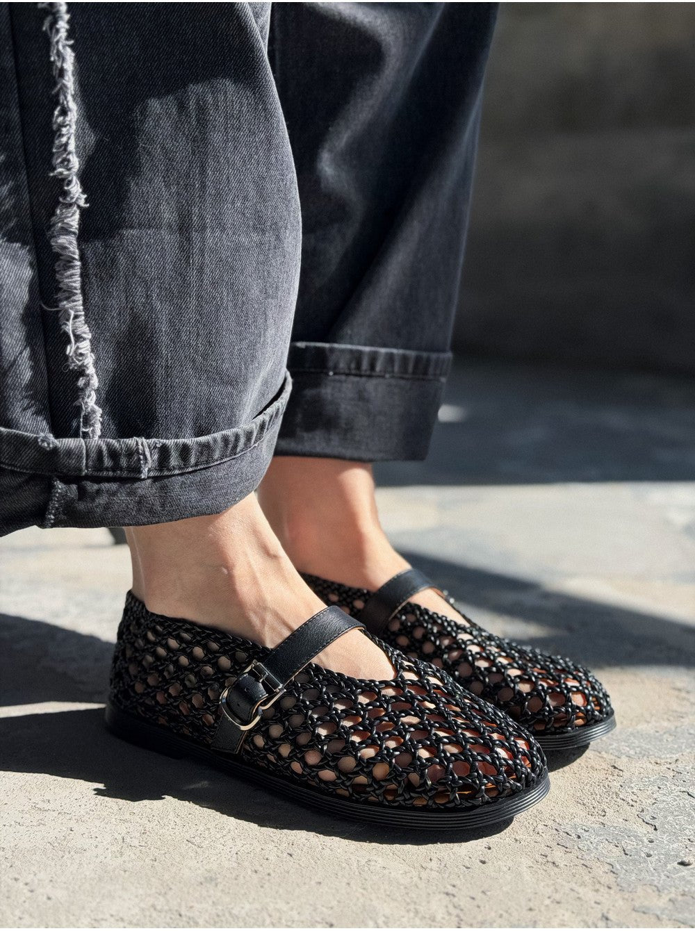 Bianca | Geweven Holle Platte Sandalen